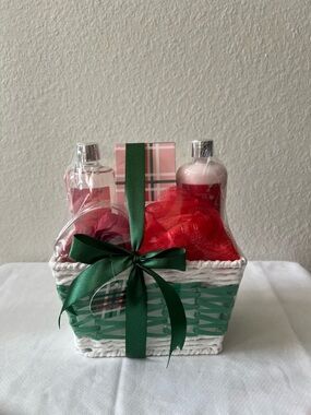 Unk Pink & Green Bath Gift Basket with Lotion and Soap